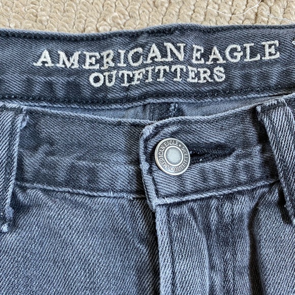 American Eagle Mom Jeans Faded - Picture 3 of 4